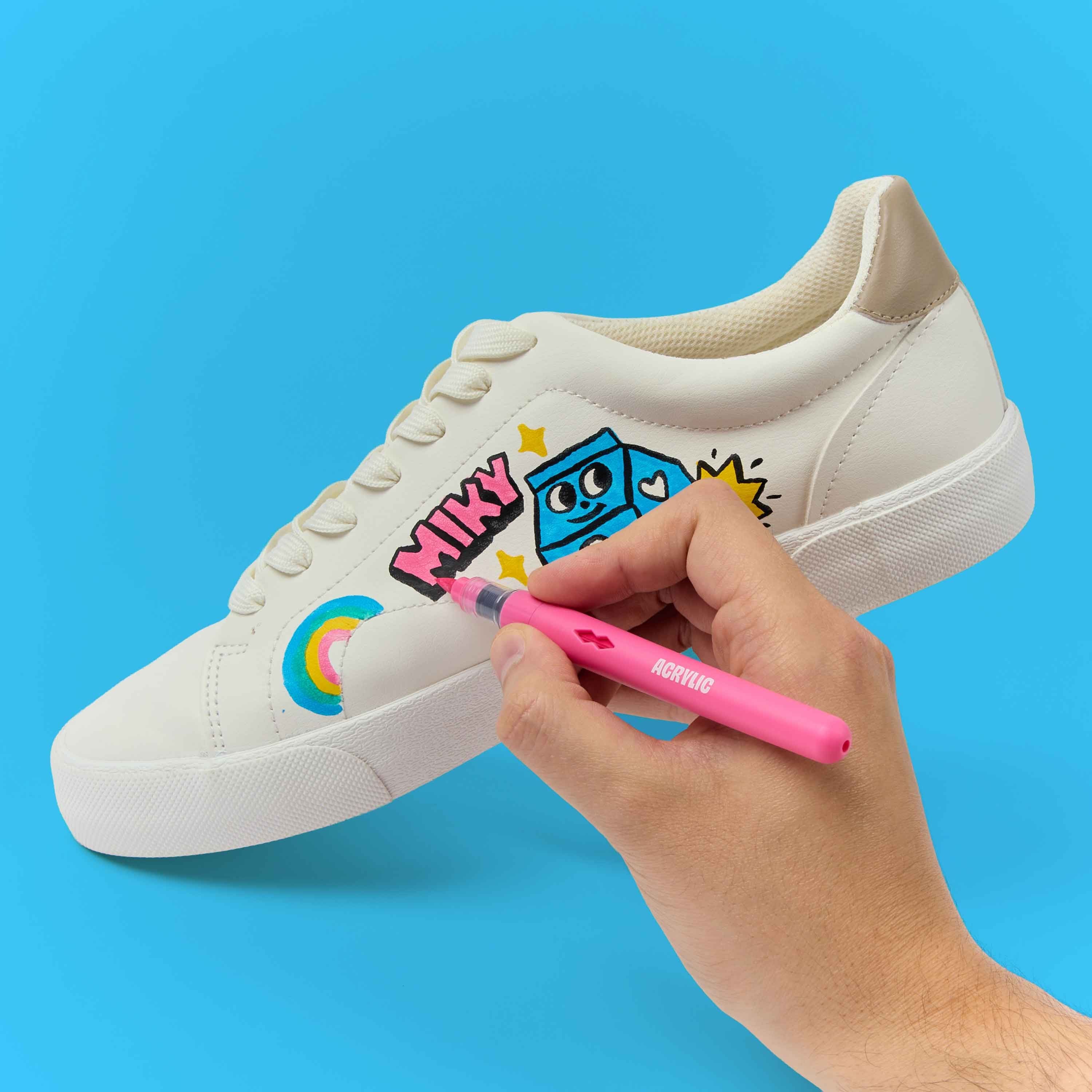 12 FEUTRES ACRYLIQUES BRUSH POWER
