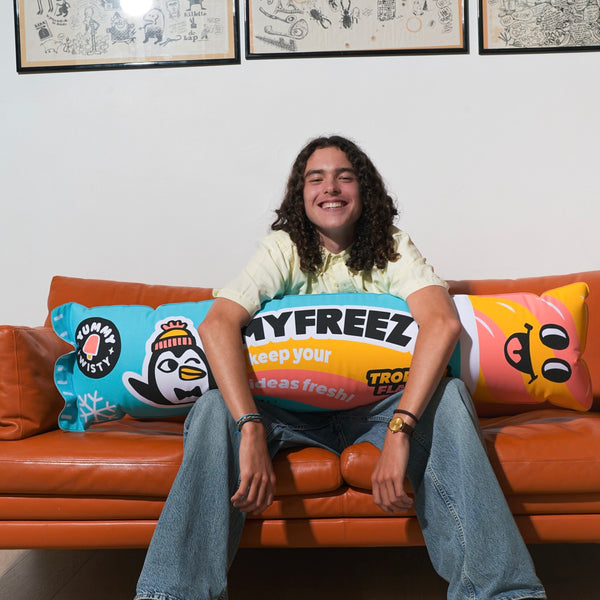 GIANT INFLATABLE CUSHIONS - FREEZY