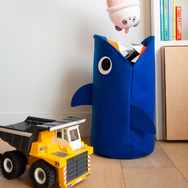 TIDY BAG - SHARKY
